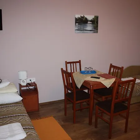 Kiserdo Vendeghaz 3* Rajka