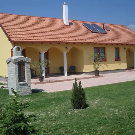 Kiserdo Vendeghaz Penzion